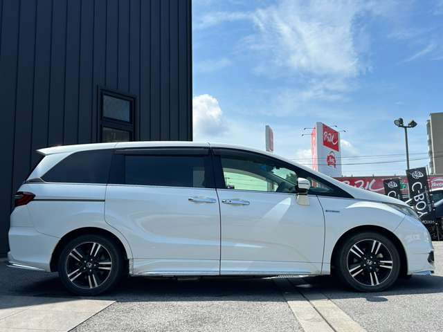 特殊なお車の制作や販売も可能です!(キッチンカーや積載車、ダンプカーやレプリカ車、バスなどなど)流行りのSUVは勿論、EV(電気自動車)やハイブリッド(PHEV含む)も納車実績がございます!何でもご相談を!