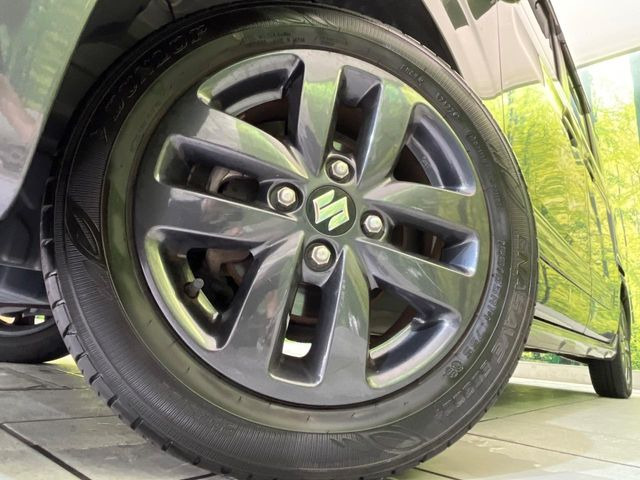 �y����14�C���`�A���~�z�C�[���z�O�ςɃ}�b�`���������A���~�z�C�[���𑕒����Ă���܂��B�e��ЊO�A���~�z�C�[����A�X�^�b�h���X�^�C�����戵�����Ă���܂��B���񂲑��k����������