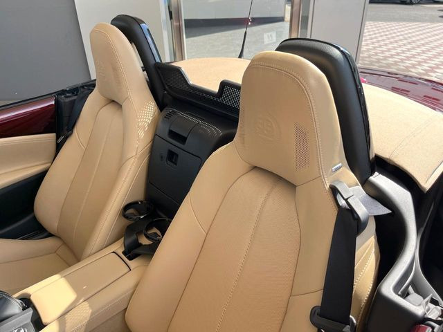 �yBOSE�T�E���h�V�X�e���z���[�J�[�I�v�V�����̍��i�ʃT�E���h�V�X�e���𓋍ځB��p�̃`���[�j���O���{���ꂽ�召�l�X�ȃX�s�[�J�[����ǎ��ȃT�E���h���t�ł��A�Տꊴ���ӂ�鉹����Ԃ����o���܂��B
