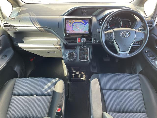 ヴォクシー2.0 ZS 煌