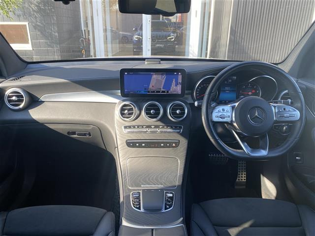 GLC220d 4マチック AMGライン 4WD