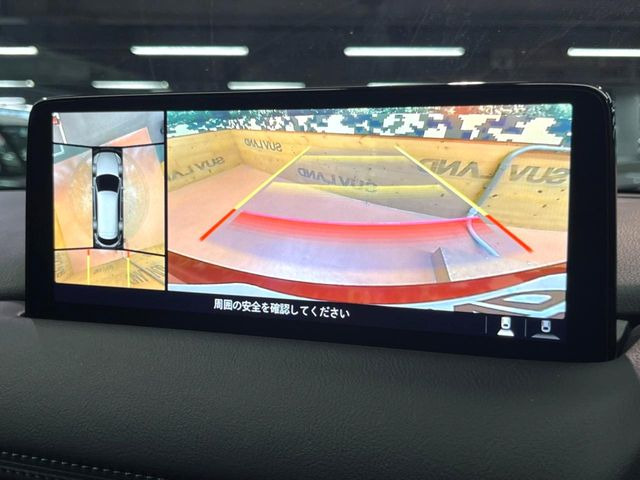�y360&deg;�r���[���j�^�[�z��p�̃J�����ɂ��A�ォ�猩���낵���悤�Ȏ��_��360�x�N���}�̎��͂��m�F���邱�Ƃ��ł��܂����c�񒓎Ԃ╝�񂹎��Ɋ��􂵂Ă���܂���
