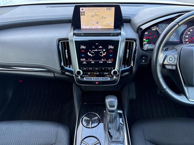 クラウンハイブリッド 2.5 S Four 4WD