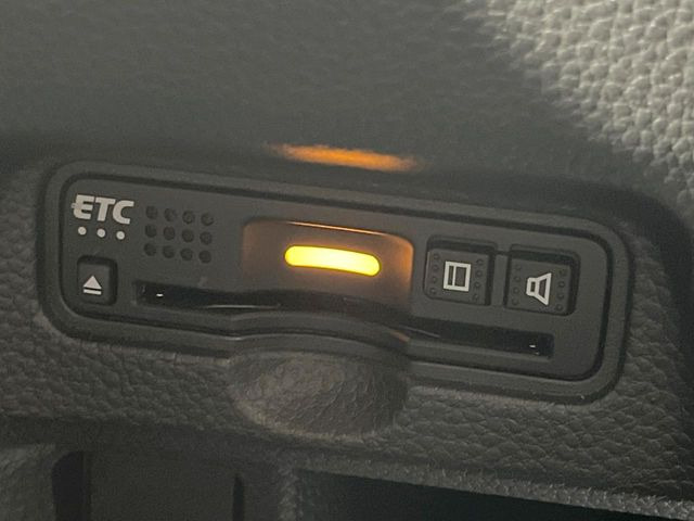 【ETC】高速道路の料金所をストレスなく通過!話題のスポットやサービスエリアに多い「スマートIC」利用時は必須のアイテムです。当店でセットアップを実施、ご納車当日からすぐにご利用いただけます!