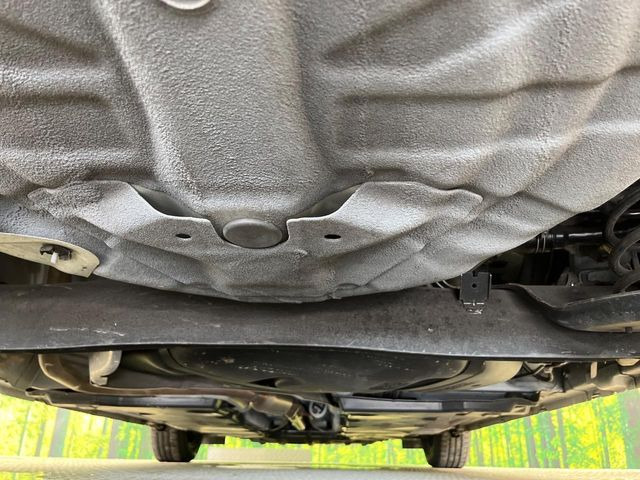 下回りがきれいなうちに、防錆加工の施工がオススメ。降雪地域はもちろん、沿岸部にお住いの方や、趣味でマリン・ウィンタースポーツをされる方にご好評いただいております。