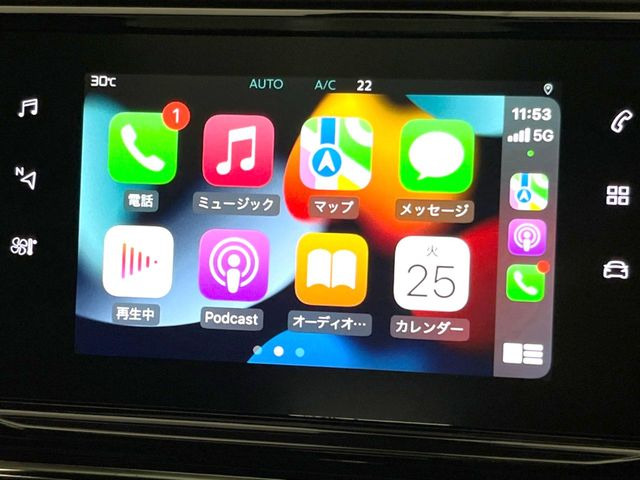 ��Apple Car Play:�X�}�z�Ƃ̗L���ڑ��ŁA�i�r�E�I�[�f�B�I�Đ��ȂǃX�}�z�̃A�v���@�\����ʂł��g����֗��@�\�ł�!