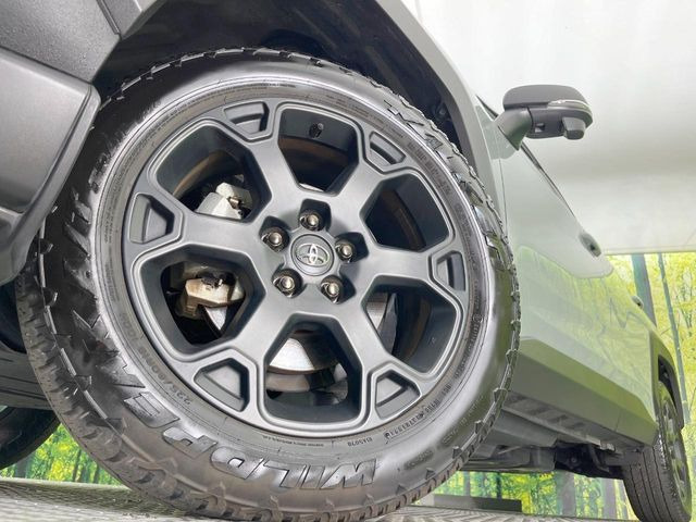 �y�����A���~�z�C�[���z�O�ςɃ}�b�`���������A���~�z�C�[���𑕒����Ă���܂��B�e��ЊO�A���~�z�C�[����A�X�^�b�h���X�^�C�����戵�����Ă���܂��B���񂲑��k����������