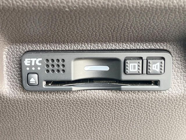 【ETC】高速道路の料金所をストレスなく通過!話題のスポットやサービスエリアに多い「スマートIC」利用時は必須のアイテムです。当店でセットアップを実施、ご納車当日からすぐにご利用いただけます!