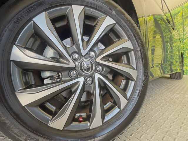 �y�����A���~�z�C�[���z�O�ςɃ}�b�`���������A���~�z�C�[���𑕒����Ă���܂��B�e��ЊO�A���~�z�C�[����A�X�^�b�h���X�^�C�����戵�����Ă���܂��B���񂲑��k����������