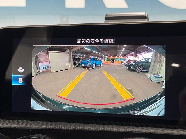 ●バックカメラ:便利な【バックカメラ】で安全確認もできます。駐車が苦手な方にもオススメな便利機能です。