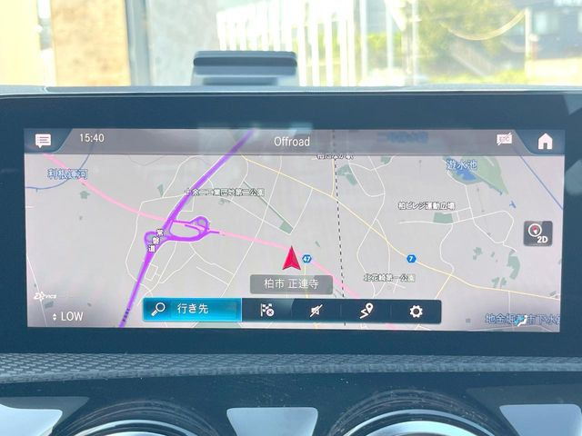 ●ベンツ純正ナビ:一体感のあるナビは、高級感ある車内を演出してくれます。Bluetooth再生などオーディオ機能も充実しておりますので、運転もより楽しめます♪