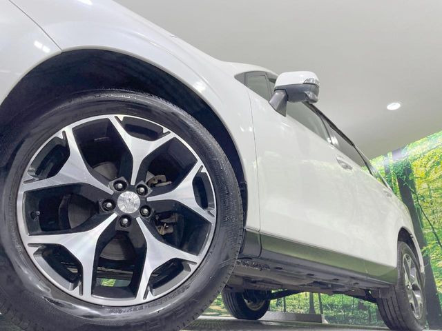 �y����18�C���`�A���~�z�C�[���z�O�ςɃ}�b�`���������A���~�z�C�[���𑕒����Ă���܂��B�e��ЊO�A���~�z�C�[����A�X�^�b�h���X�^�C�����戵�����Ă���܂��B���񂲑��k����������