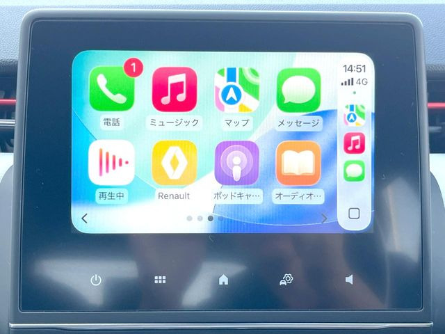 ��Apple Car Play:�X�}�z�Ƃ̗L���ڑ��ŁA�i�r�E�I�[�f�B�I�Đ��ȂǃX�}�z�̃A�v���@�\����ʂł��g����֗��@�\�ł�!