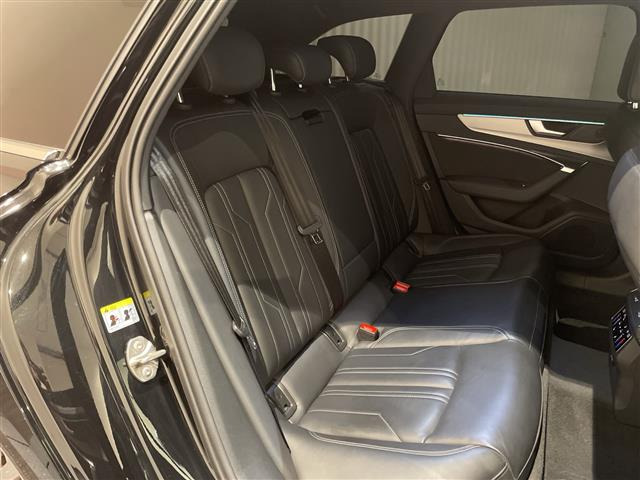 A6アバント40 TDI クワトロ Sライン ディーゼル 4WD