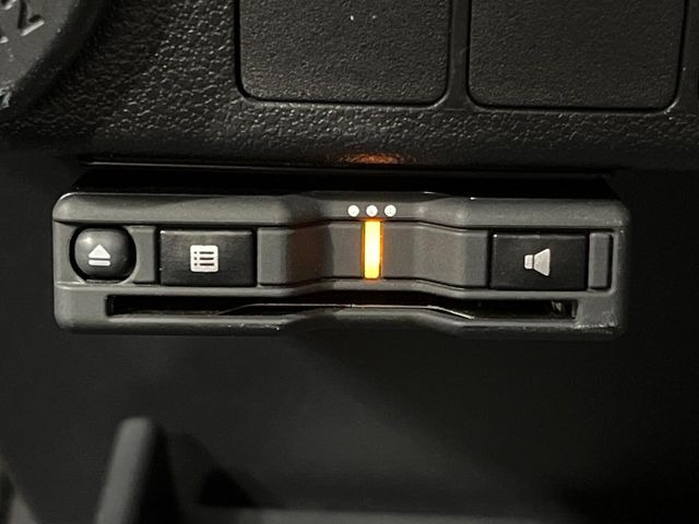 【ETC】高速道路の料金所をストレスなく通過!話題のスポットやサービスエリアに多い「スマートIC」利用時は必須のアイテムです。当店でセットアップを実施、ご納車当日からすぐにご利用いただけます!