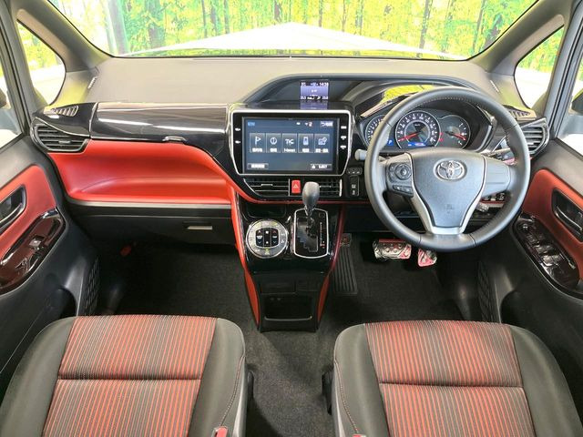 ヴォクシー2.0 ZS