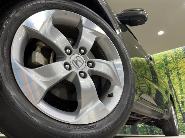 �y����17�C���`�A���~�z�C�[���z�O�ςɃ}�b�`���������A���~�z�C�[���𑕒����Ă���܂��B�e��ЊO�A���~�z�C�[����A�X�^�b�h���X�^�C�����戵�����Ă���܂��B���񂲑��k����������