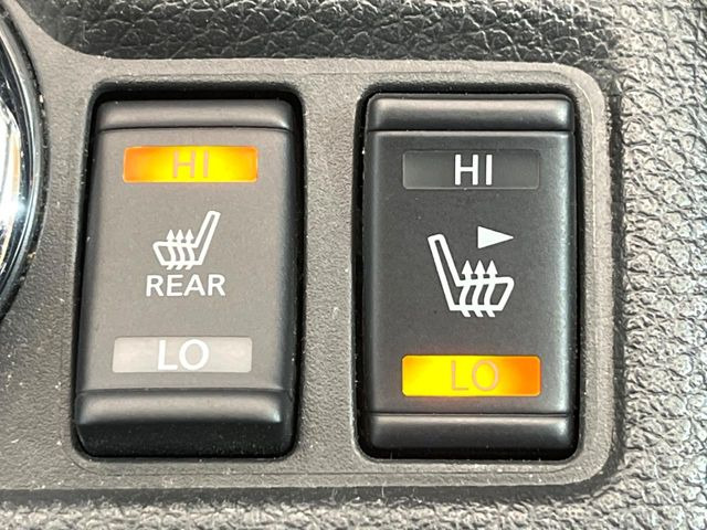 【シートヒーター&ベンチレーション】夏場は涼しい風でお尻や背中の熱やムレを防ぎ、冬はエアコンよりも早く温まってポカポカに!季節を問わず快適に過ごせます。