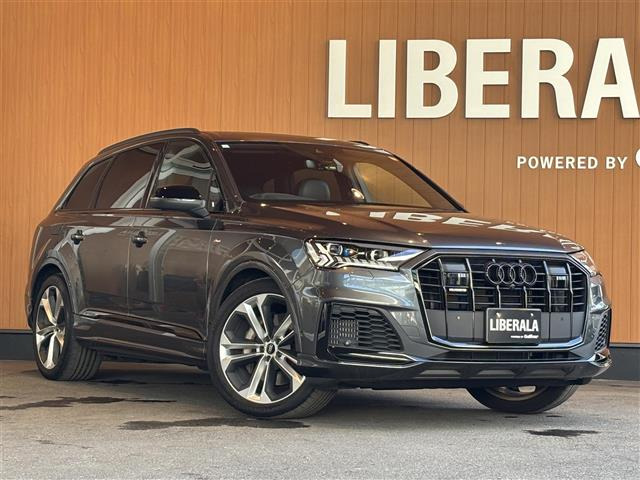 Q755 TFSI クワトロ Sライン 4WD