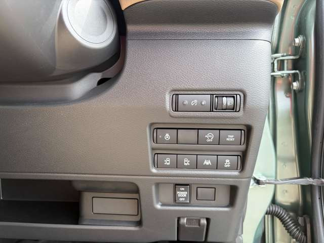 デリカミニG プレミアム 4WD