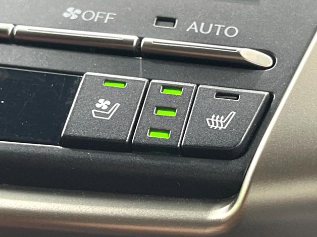 【シートヒーター&ベンチレーション】夏場は涼しい風でお尻や背中の熱やムレを防ぎ、冬はエアコンよりも早く温まってポカポカに!季節を問わず快適に過ごせます。