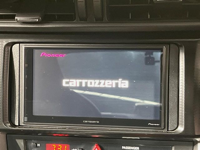 �y�f�B�X�v���C�I�[�f�B�I�z�������̃X�}�[�g�t�H���ƘA�g���āA�i�r��bluetooth�ł̉��y�Đ����\�ł���f�U�C���͂�����񑀍쐫���ǍD!�ʓr�i�r�@�\�̎�t�����\�ł���