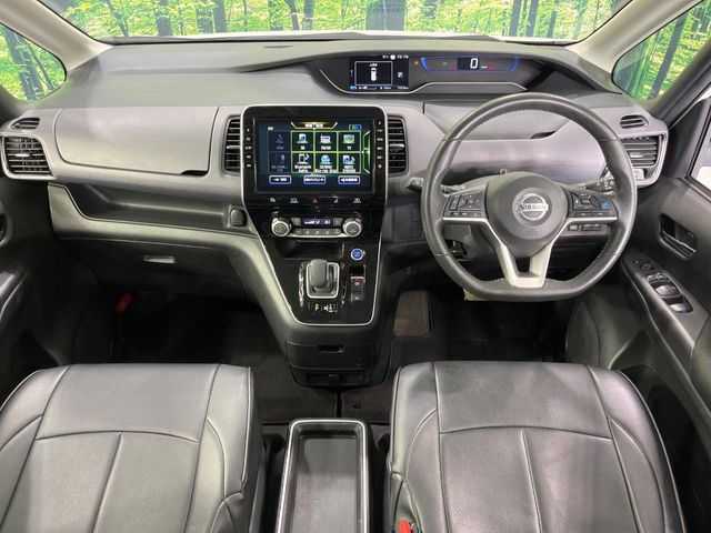 セレナ1.2 e-POWER ハイウェイスターV