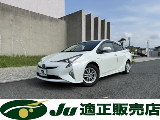 プリウス1.8 A E-Four 4WD