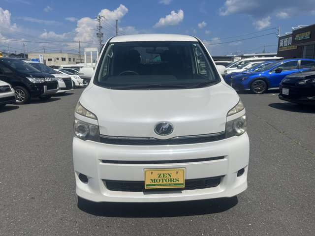 ヴォクシー2.0 X 4WD