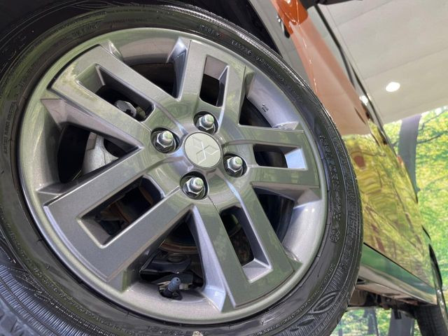 �y����15�C���`�A���~�z�C�[���z�O�ςɃ}�b�`���������A���~�z�C�[���𑕒����Ă���܂��B�e��ЊO�A���~�z�C�[����A�X�^�b�h���X�^�C�����戵�����Ă���܂��B���񂲑��k����������