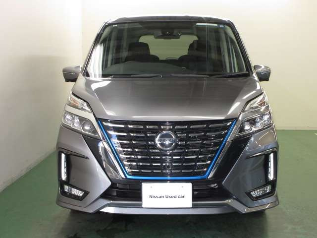 セレナ1.2 e-POWER ハイウェイスターV