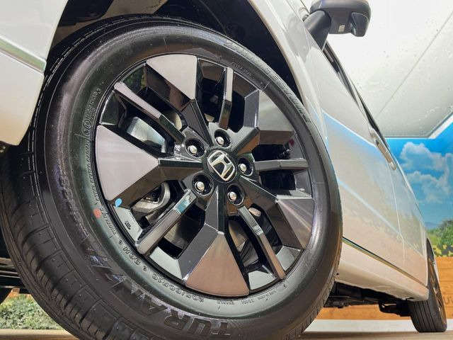 �y�����A���~�z�C�[���z�O�ςɃ}�b�`���������A���~�z�C�[���𑕒����Ă���܂��B�e��ЊO�A���~�z�C�[����A�X�^�b�h���X�^�C�����戵�����Ă���܂��B���񂲑��k����������