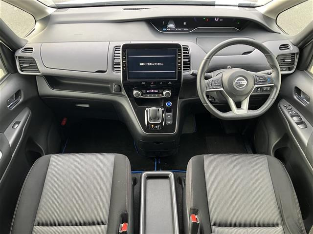 セレナ1.2 e-POWER ハイウェイスターV