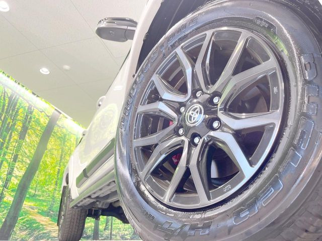 �y����18�C���`�A���~�z�C�[���z�O�ςɃ}�b�`���������A���~�z�C�[���𑕒����Ă���܂��B�e��ЊO�A���~�z�C�[����A�X�^�b�h���X�^�C�����戵�����Ă���܂��B���񂲑��k����������