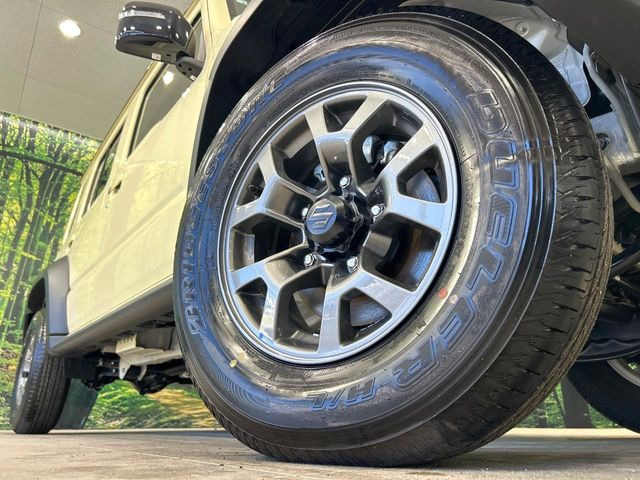 �y����15�C���`�A���~�z�C�[���z�O�ςɃ}�b�`���������A���~�z�C�[���𑕒����Ă���܂��B�e��ЊO�A���~�z�C�[����A�X�^�b�h���X�^�C�����戵�����Ă���܂��B���񂲑��k����������