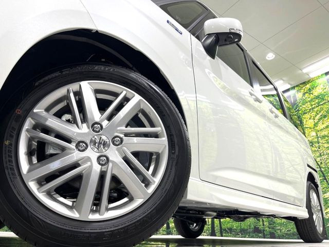 �y����15�C���`�A���~�z�C�[���z�O�ςɃ}�b�`���������A���~�z�C�[���𑕒����Ă���܂��B�e��ЊO�A���~�z�C�[����A�X�^�b�h���X�^�C�����戵�����Ă���܂��B���񂲑��k����������