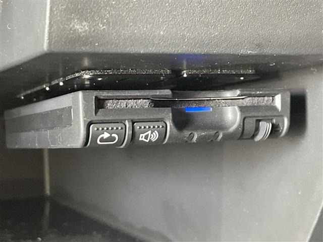セレナ2.0 ハイウェイスター Vセレクション+Safety S-HYBRID