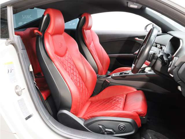 TTSクーペ2.0 4WD