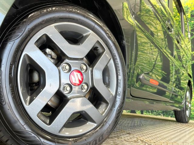 �y����14�C���`�A���~�z�C�[���z�O�ςɃ}�b�`���������A���~�z�C�[���𑕒����Ă���܂��B�e��ЊO�A���~�z�C�[����A�X�^�b�h���X�^�C�����戵�����Ă���܂��B���񂲑��k����������