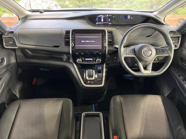 セレナ1.2 e-POWER ハイウェイスターV