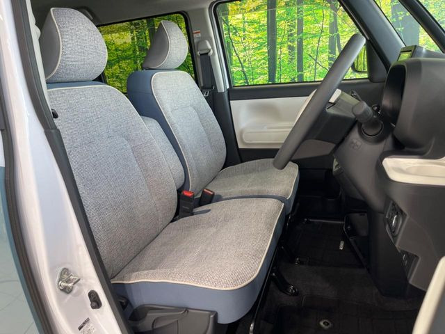 運転席シート廻りは使用感も少なく、良好な状態となっています。丁寧に使われていたことがよくわかりますね。