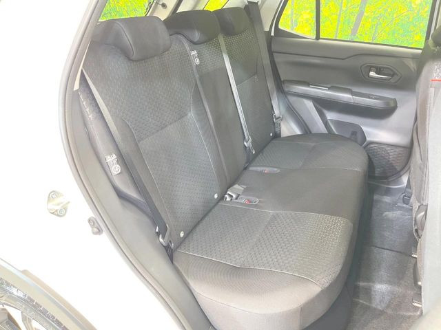 高品質なオリジナルフロアマットもオプションにてご用意しております。お好きなデザインやカラーをお車に合わせて選んでいただくことができます♪
