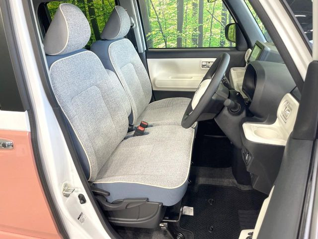 運転席シート廻りは使用感も少なく、良好な状態となっています。丁寧に使われていたことがよくわかりますね。