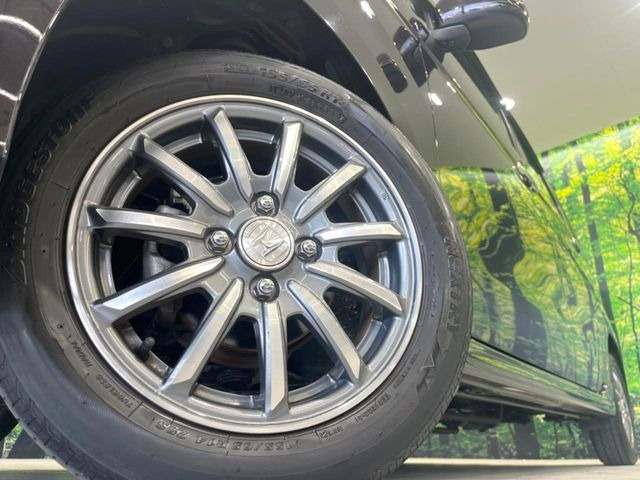 �y14�C���`�A���~�z�C�[���z�O�ςɃ}�b�`�����A���~�z�C�[���𑕒����Ă���܂��B�e��A���~�z�C�[����A�X�^�b�h���X�^�C�����戵�����Ă���܂��B���񂲑��k����������