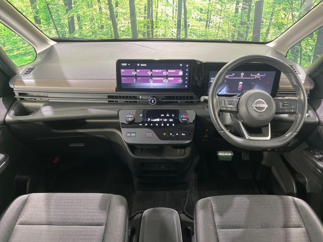 セレナ1.4 e-POWER ハイウェイスターV