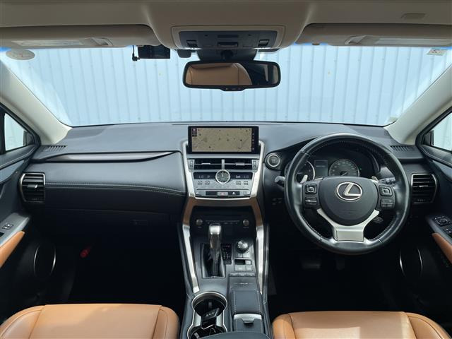 NX300 Iパッケージ 4WD