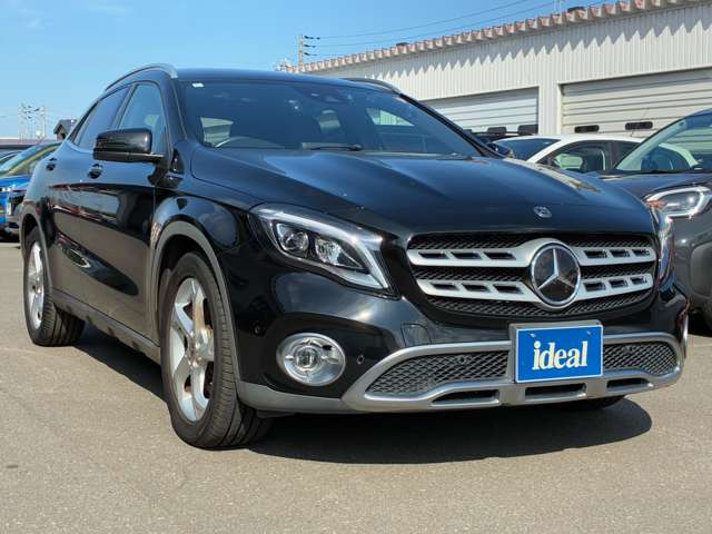 GLAクラスGLA220 4マチック 4WD