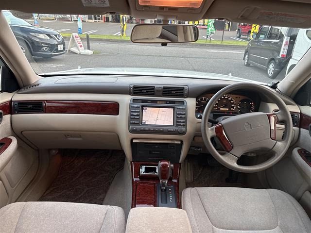 クラウン2.5 ロイヤルエクストラ Four 4WD