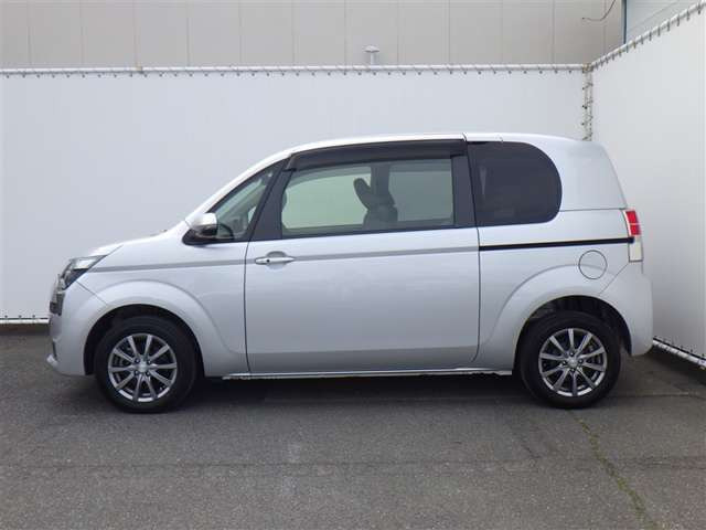スペイド1.5 X 4WD