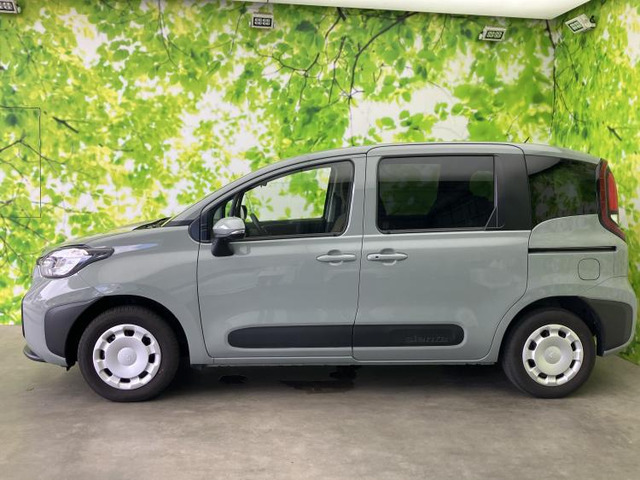 シエンタハイブリッド 1.5 G E-Four 4WD